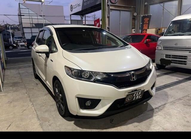 
								Honda Fit Hybrid 2018 full									