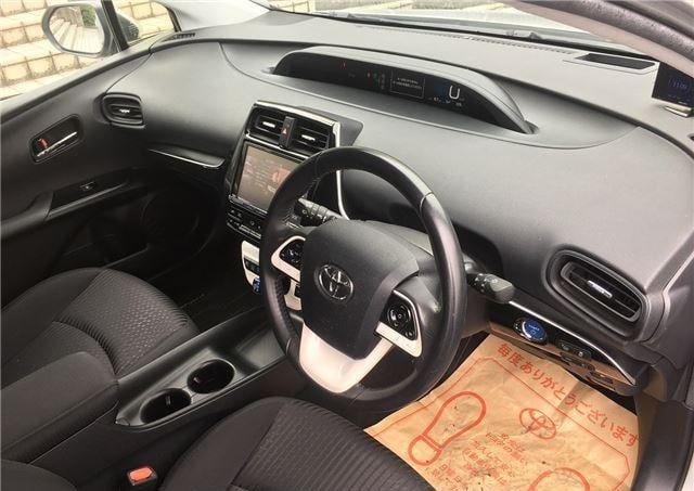 Toyota Prius Hybrid 2017