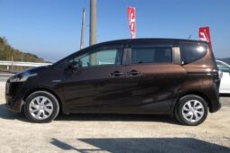 Toyota Sienta Hybrid 2018